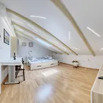 Apartment Light In Pula